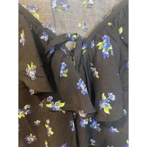 We Wore What Revolve Ruffled Watercolor Ditsy Blouse XL Black & Blue Floral Print