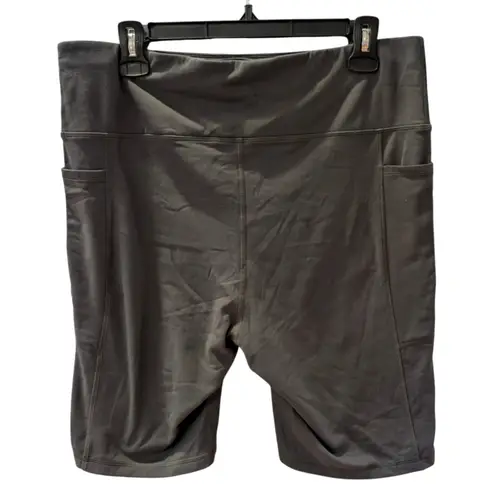 GAME Gray Athletic Bike Shorts Black Lycra Side Pockets Size M Stretch Active Size M