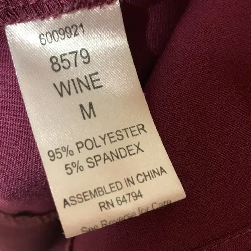 Med Couture Womens 8579 Racerback Shirttail V