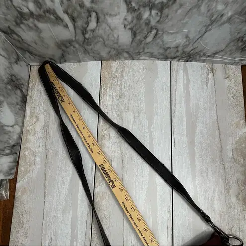 Elegant Sarah Caperelli Burgundy Crossbody Bag Dark Brown Trim Silver Hardware Red