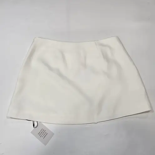 MORE TO COME Ember Mini Skirt in White Size L