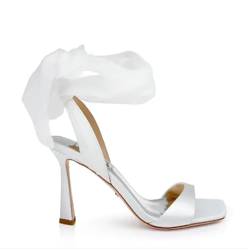 Badgley Mischka Primrose Heels Shoes