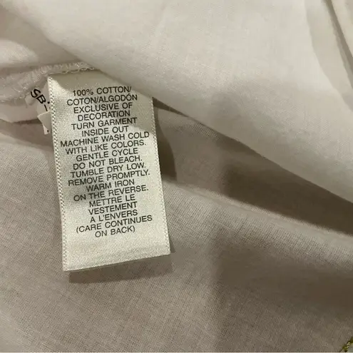 Susan Bristol women’s button up shirt long sleeve white cotton flower embroider