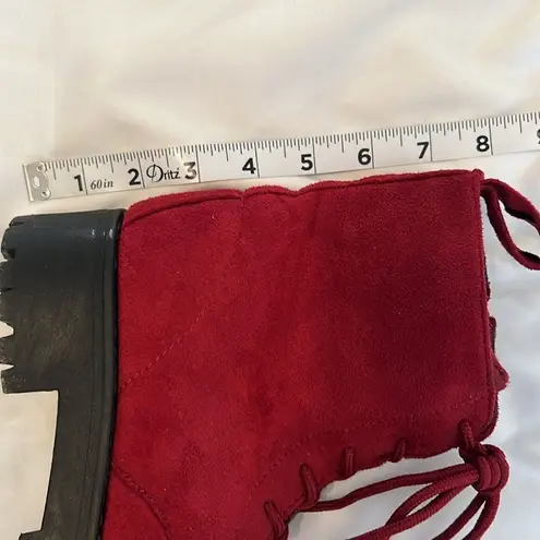 Rouge size 6 red velvet side zip lace front lug sole comfy ankle boots EUC