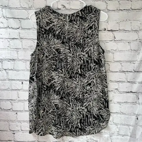 Who What Wear  Black and Cream Print Sleeveless Blouse Size‎ Medium thumbnail 3