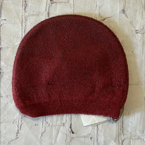 Barefoot Dreams NWT CozyChic Lite Confetti Soft Women's Beanie OS Crimson Red