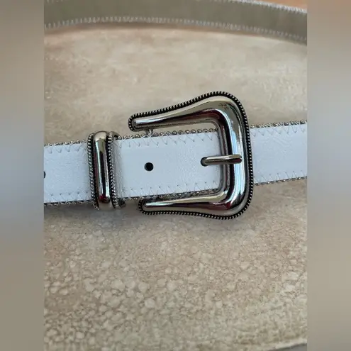 Womens White Western Belt MEDIUM/LARGE Waist Size Silver Tone Buckle Beaded Trim