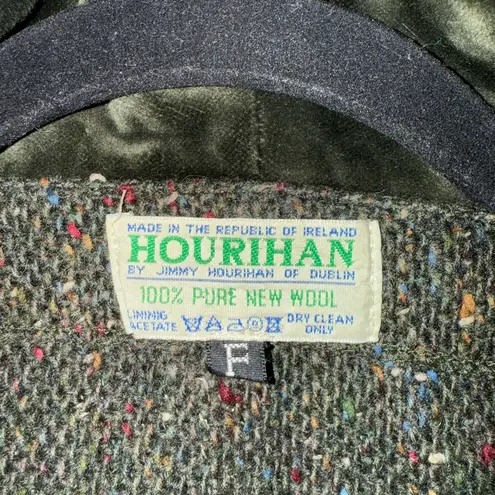 Hourihan by Jimmy Hourihan of Dublin Hooded Celtic Cape Made in Ireland Green Size undefined - Image 8