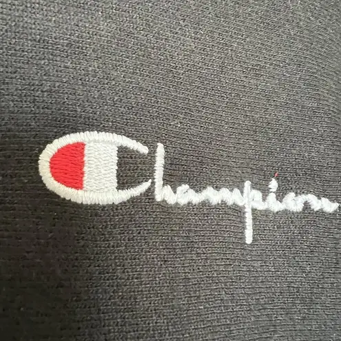 Champion  Fleece Pullover Sweatshirt Black MEDIUM Reverse Weave embroidered Logo