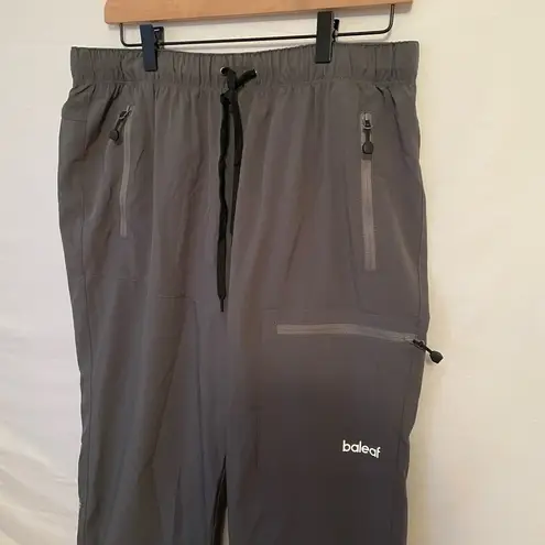 Baleaf Women’s  Cropped Lightweight Hiking Pants Size Large Gray