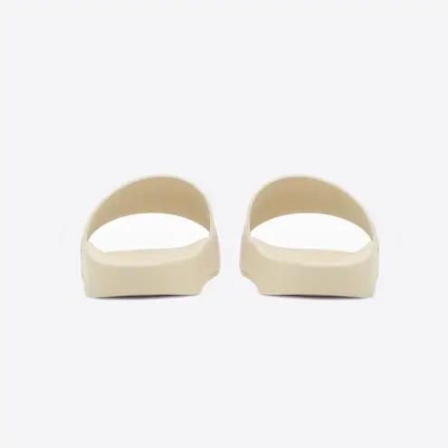 Valentino Garavani Valentino women’s Lipstick print off-white pool slide sandals size IT 37 US 7