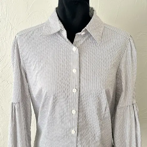 Worthington Striped long sleeve collared button down pleated sleeve shirt