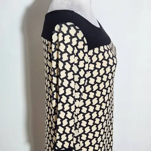 Gilli Black and Cream Print Shift Dress Size Small Petite Black Print Mini Dress