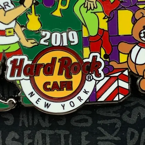 Hard Rock Cafe Hard Rock Cafe New York 2019 Tree Lighting Limited Edition Pin