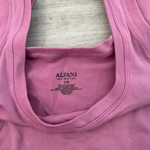 Alfani stretchy pink tank top