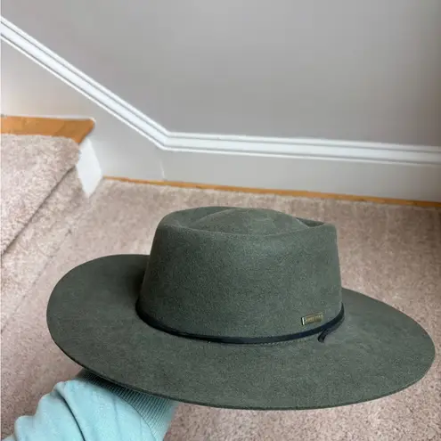 GiGi Pip Wren Telescope Crown Hat Olive Green Size 59 M/L 100% Australian Wool