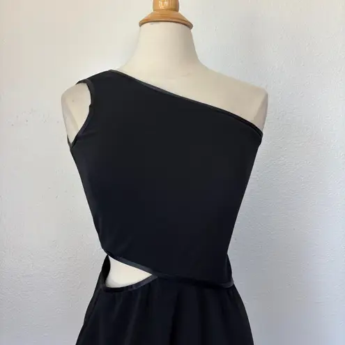 Vintage Solid Black One