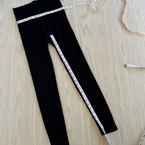 Warner’s Blissful Benefits Ribbed Leggings – L/XL Black