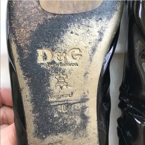 Dolce & Gabbana Flower Studded Flats Size 40