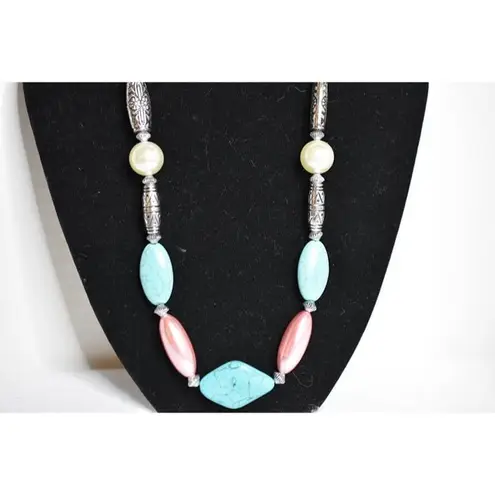 Western Fashion Turquoise Mix Bead Faux Pearl Engraved Metal Work Necklace Silver