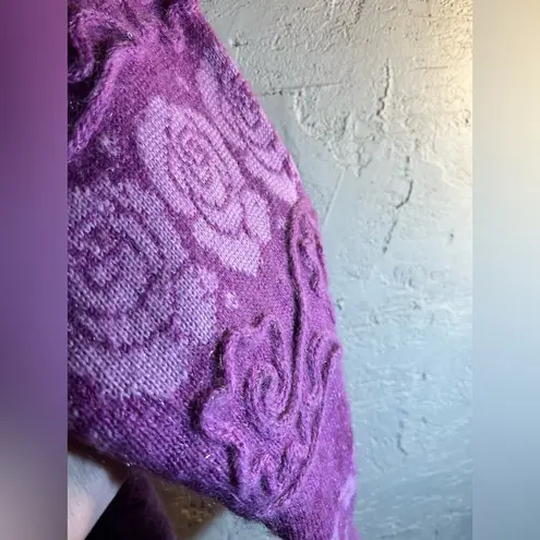 Vintage pink Women's Sweater w floral design and lovely buttons, pockets Purple Size undefined