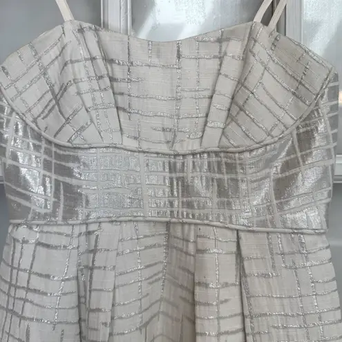 BCBGMAXAZRIA  Formal Trudy A Line Dress Metallic Cream Silver Strapless Size 0