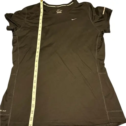 Nike Women’s  Running DriFit Black Short Sleeve Tee Size L