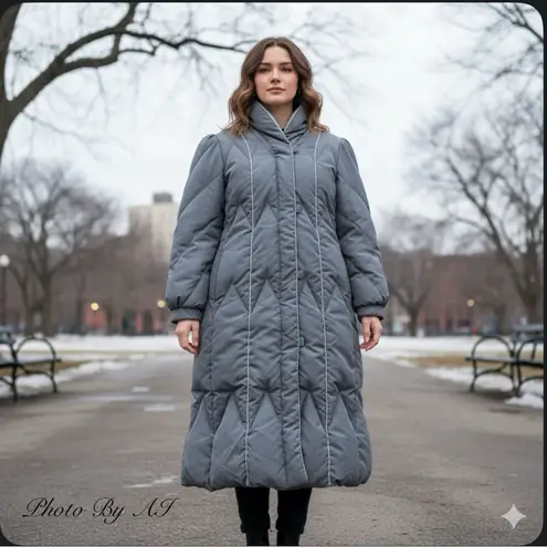 VINTAGE Down Grey Puffer Coat sleeping Bag Coat Long Line Womens Fits Medium Gray