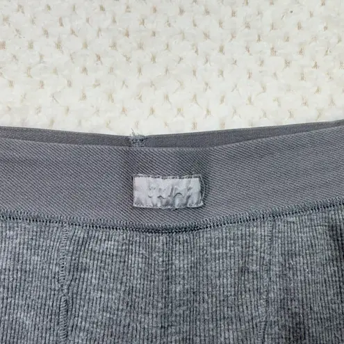 SKIMS Boyfriend Collection Gray Ribbed Knit High Waisted Boxer Brief Shorts M