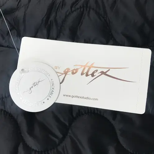 X By Gottex Onion Quilted Vest in Black size S NWT