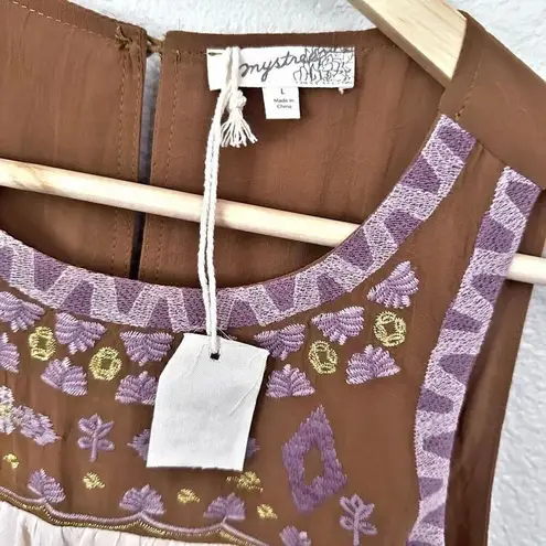 Mystree | NWT Embroidered Yoke Dress Crinkle Chiffon Taupe Nude Lavender | Large