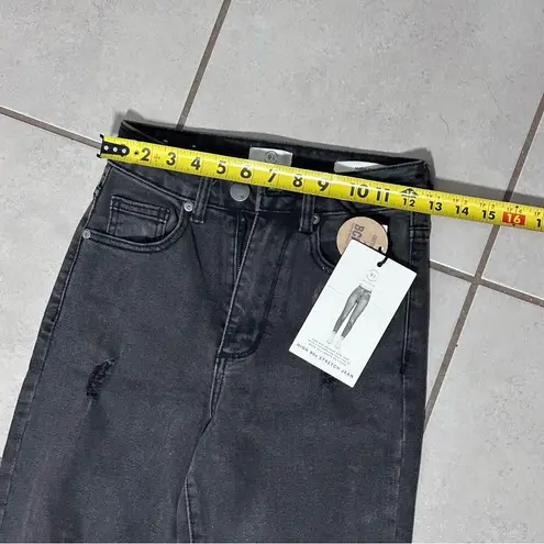 Cotton On  Women black/Gray high rise‎ relaxed mom jeans size 2