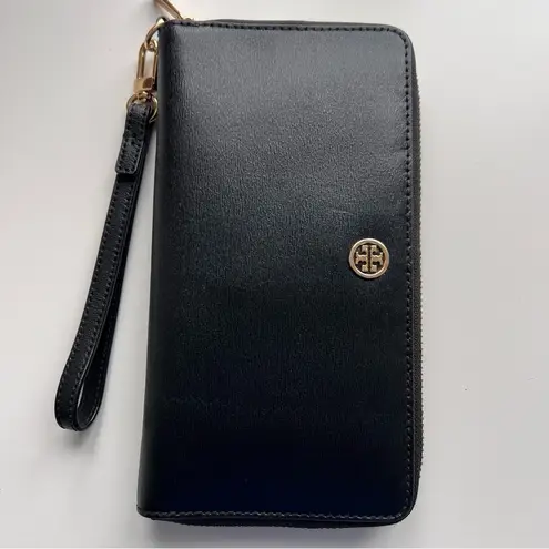 Tory Burch  Leather Wallet