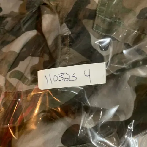 Velvet Heart Camouflage Button Down Long Sleeve Shirt Medium Tencel