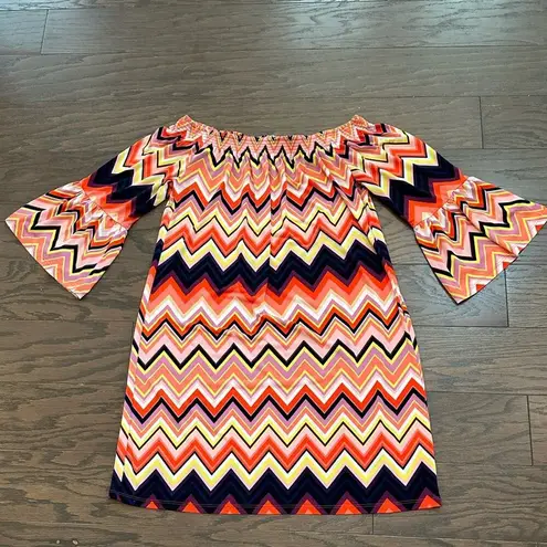 Trina Turk  Women's Off The Shoulder Vibrant Chevron Jersey Dress Size Medium