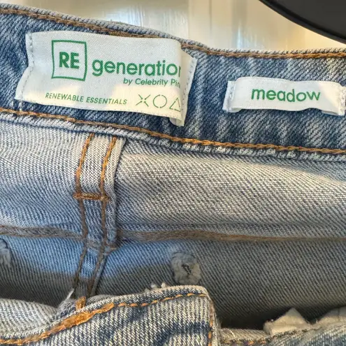 Celebrity Pink  light wash denim shorts 27