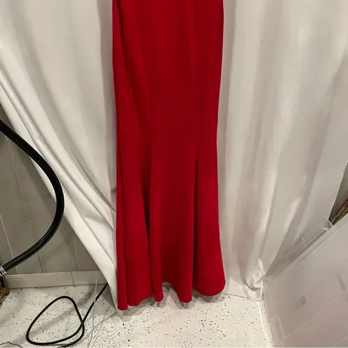 Nicole Miller Stunning  Collection off the shoulder red maxi mermaid gown dreamy