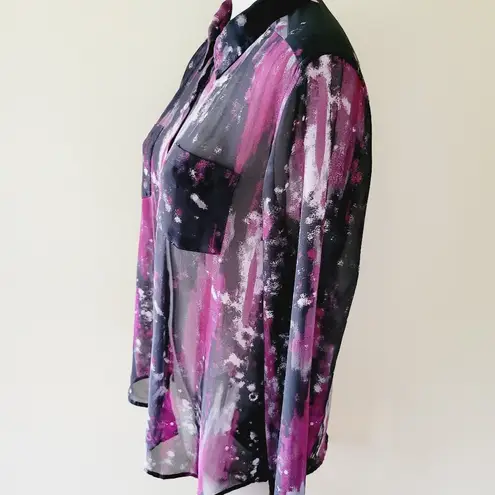 Guess  berry and black abstract sheer button down size large