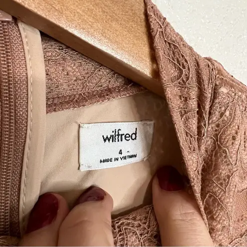 Wilfred | Aritzia Janvry brown nude lace long sleeve bodycon mini dress 4