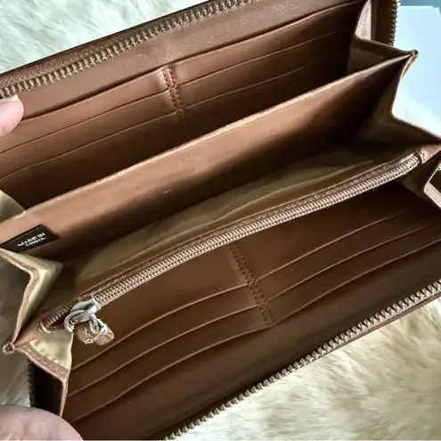 Coach  Signature Penelope Zip Around Wallet