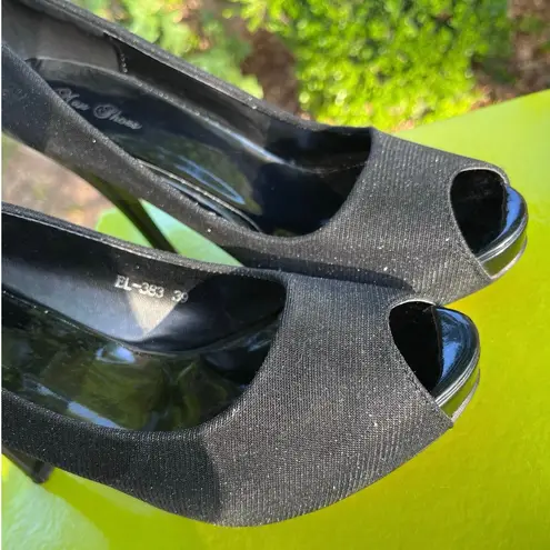 Black Shimmer Hidden Platform Pump Women’s Heels size EU39/US 8 EUC like new