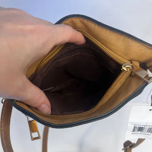 2 Moda NWT Southwestern Aztec Crossbody Square Boho Country Western Casual Brown