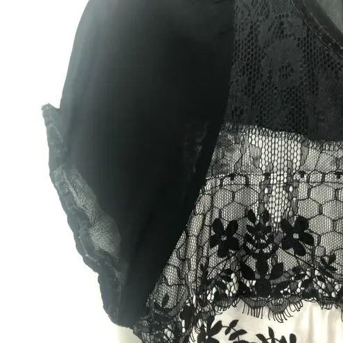 Bila Short Sleeve Floral Swing Top Size S Black