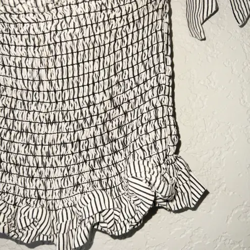 Dance & Marvel Black & White Striped Smocked Cropped Tank Top Size Small