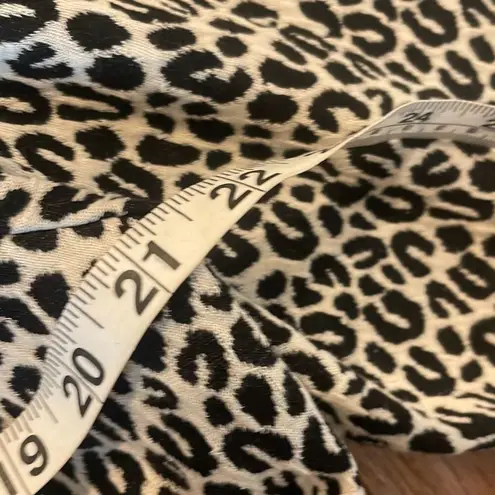 CaroleāLittle black and white animal print tie front blazer jacket 1x