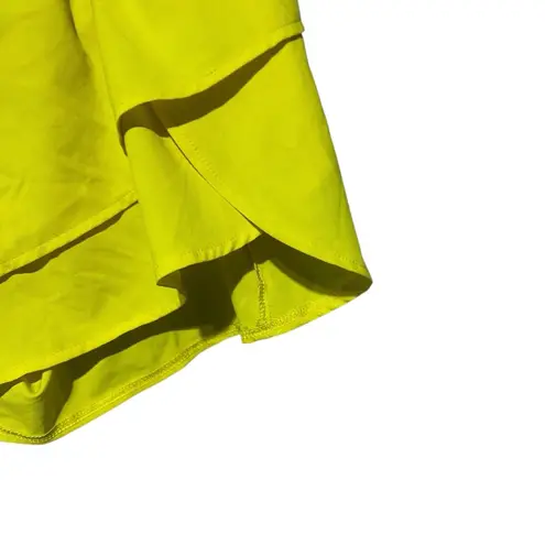 CALIA by Carrie Underwood Yellow Athletic Shorts with Flouncy Design Medium