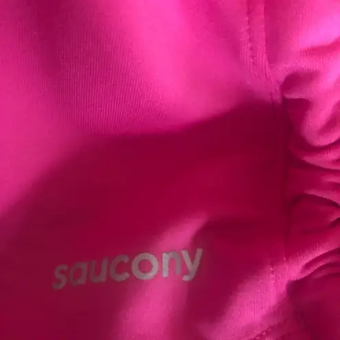 Saucony Funnel Neck Athletic Pullover Top M Cinched Hem Thumb-Holes Running