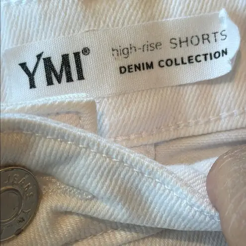 Ymi Denim Collection High-Rise Stretch White Jean Shorts Size 16