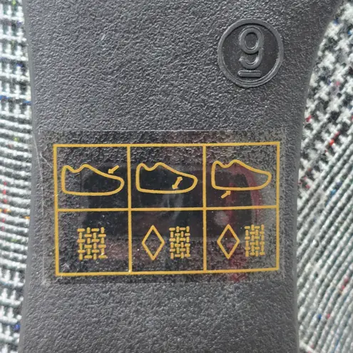 Journee Collection Demmi Plaid Stiletto Booties Size 9