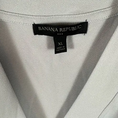 Banana Republic Factory Top Crepe Fabric Faux Wrap Banded Hem Gray Grey XL